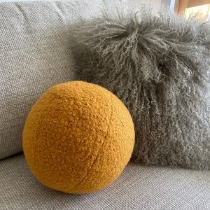 Round ball teddy / boucle mustard yellow pillow (10”)